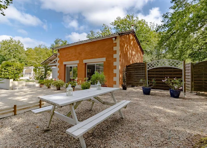 La Du Mas Des Chenes *